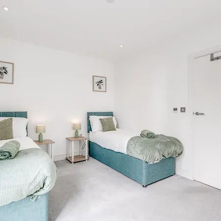 Dreamy Riverside Escape London Exterior photo