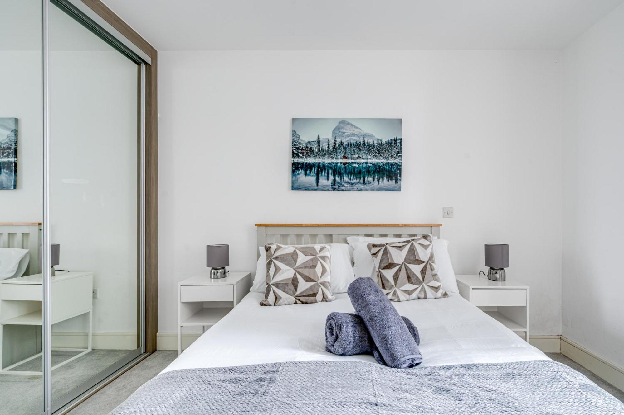 Dreamy Riverside Escape Apartamento